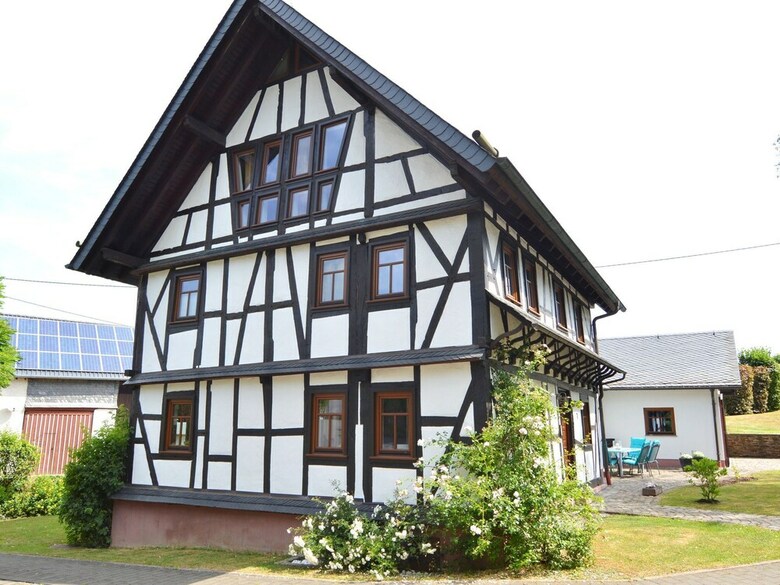 Beautiful, Authentic Half-timbered House; Modern Amenities, Garden And Terrace
