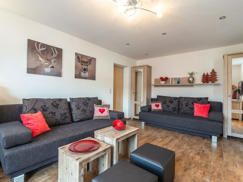 Spacious Apartment In Ellmau With Parking