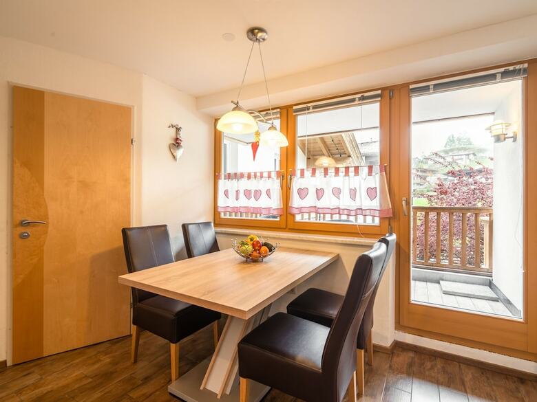 Spacious Apartment In Ellmau With Parking
