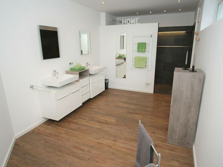 Modern Apartment In Niedernsill With Terrace