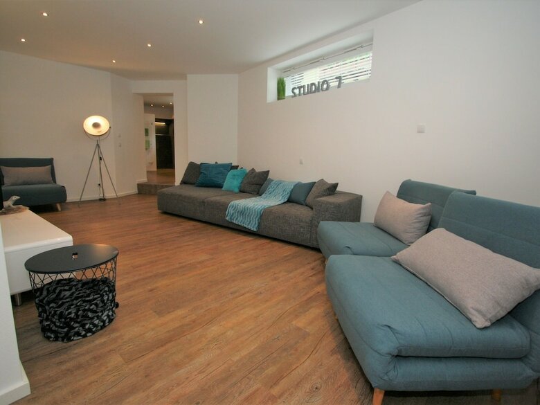 Modern Apartment In Niedernsill With Terrace