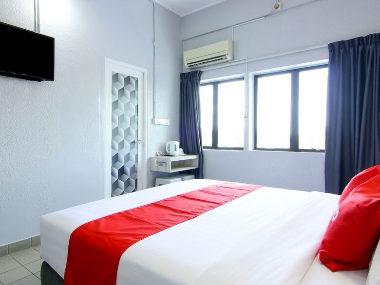 Oyo 89846 Lotus Inn Hotel