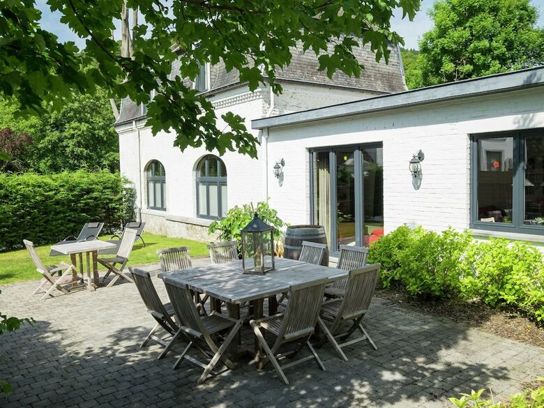 Modern Mansion In Hasti�re-par-del� With Private Pool