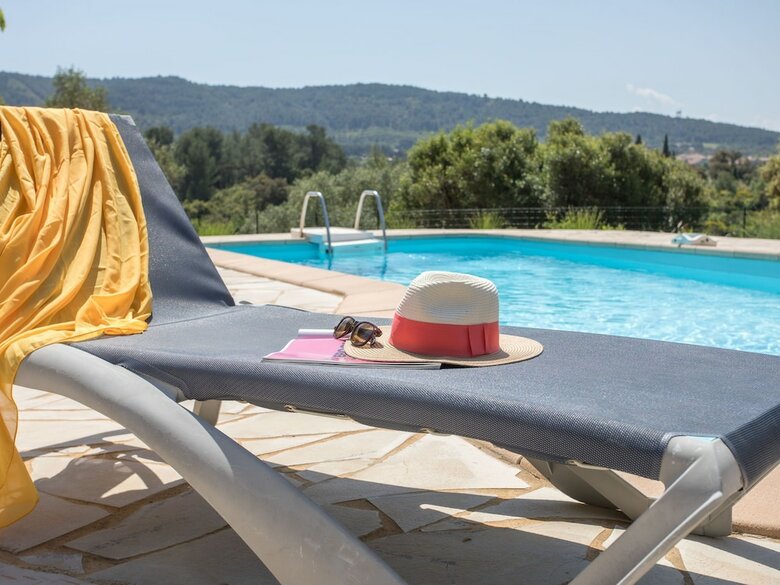 Alluring Villa In Beaufort With Swimming Pool