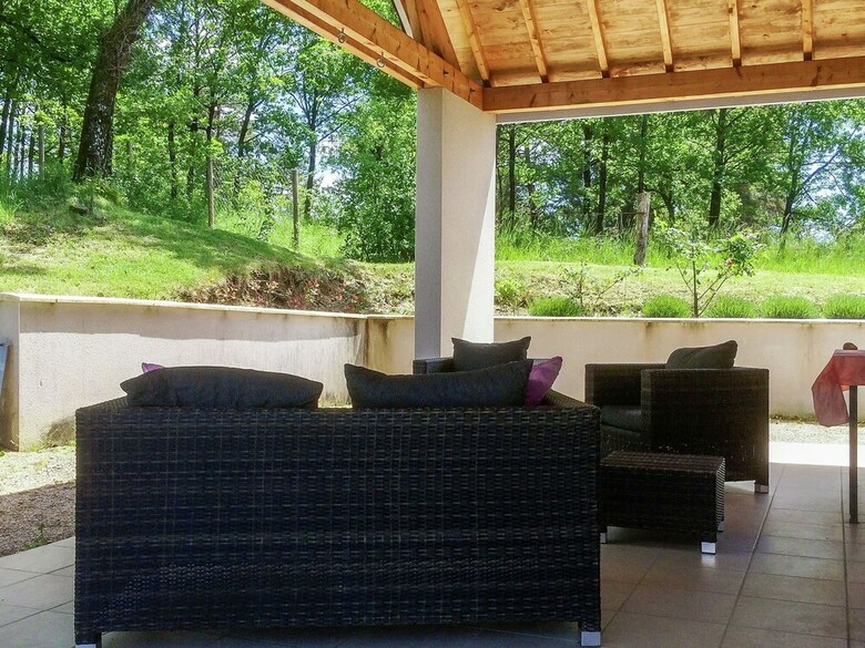 Comfortable Villa In Sioniac Limousin With Terraces