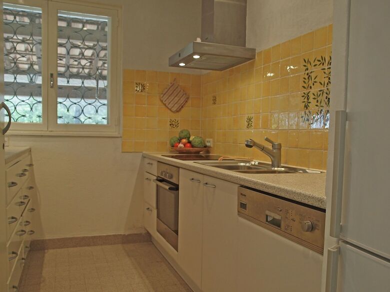 Spacious Villa Near Sea In Cavalaire-sur-mer