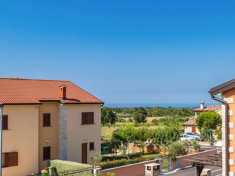 Wonderful Villa With Private Swimming Pool And Great Terrace !