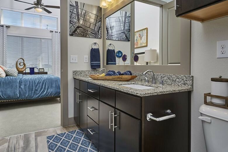 Downtown River Apartments By Barsala
