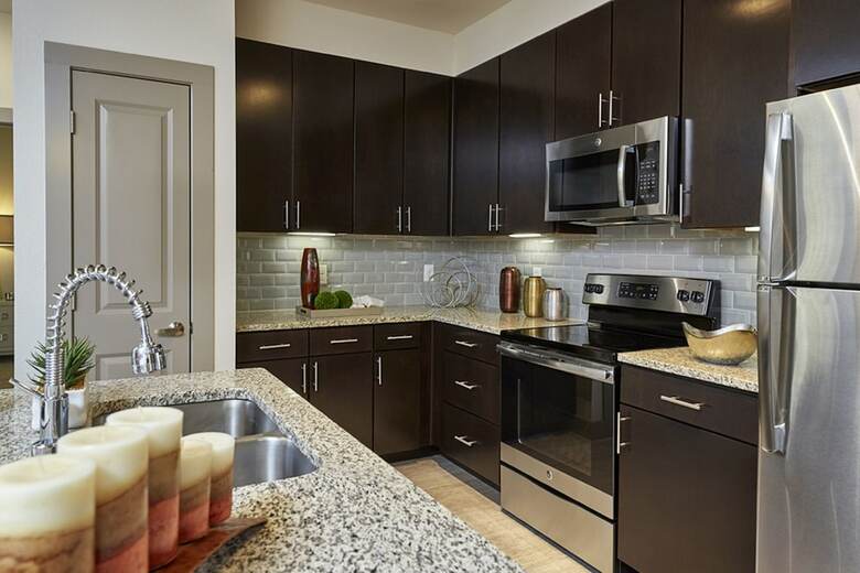 Downtown River Apartments By Barsala
