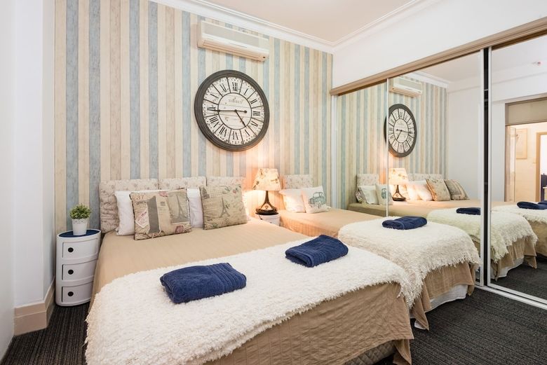 Apartamentos The Clock House Beachfront