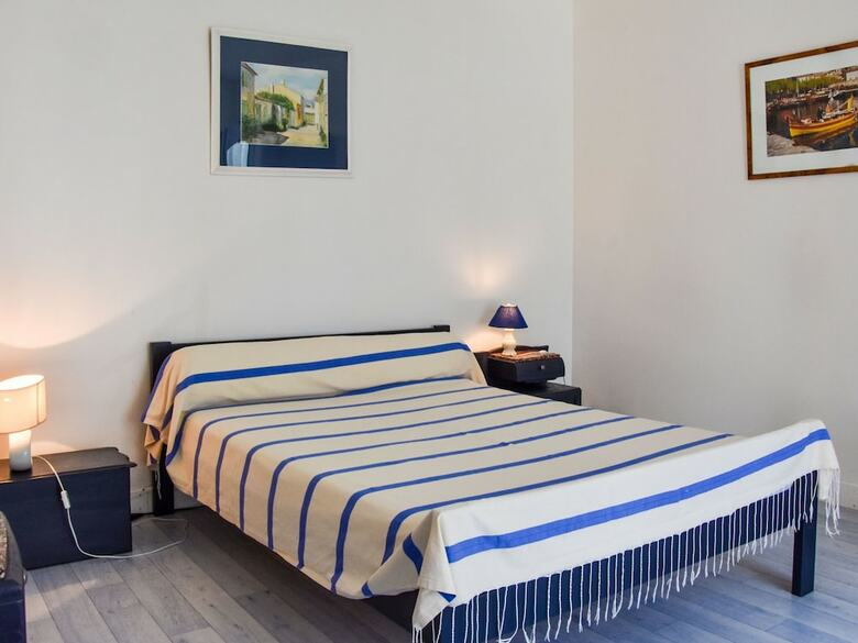 Spacious Holiday Home Near Sea In Loix