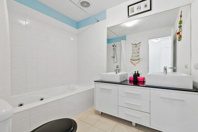 Beach House On Poinciana