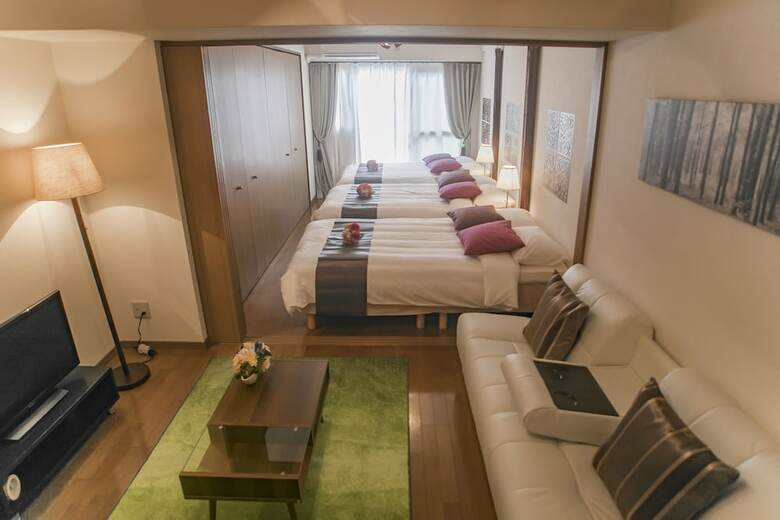Shinsaibashi-house B