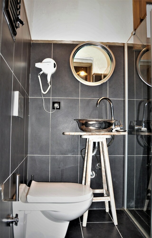 Rooftop Balat Rooms & Apartments Turkuaz Olive