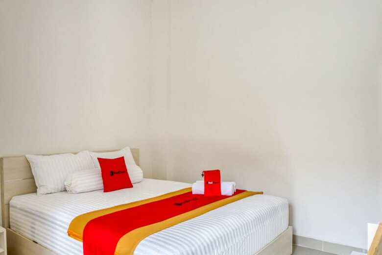 Hotel Reddoorz @ Plemburan Jakal 2