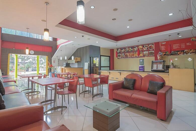 Hotel Koolkost Near Setrasari Mall