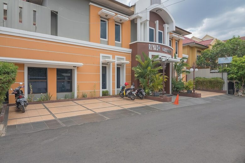 Hotel Reddoorz Syariah Plus @ Banjarbaru 2