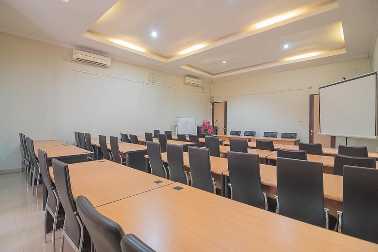 Hotel Reddoorz Syariah Plus @ Banjarbaru 2