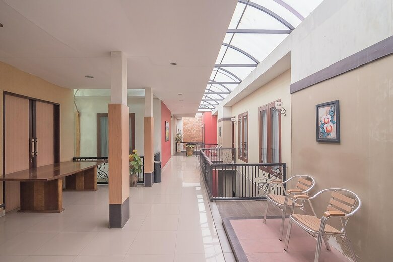 Hotel Reddoorz Syariah Plus @ Banjarbaru 2