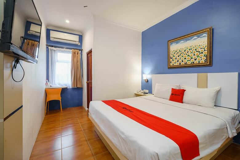 Reddoorz Plus @ Blessing Hotel Palembang