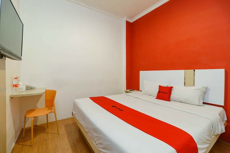 Reddoorz Plus @ Blessing Hotel Palembang