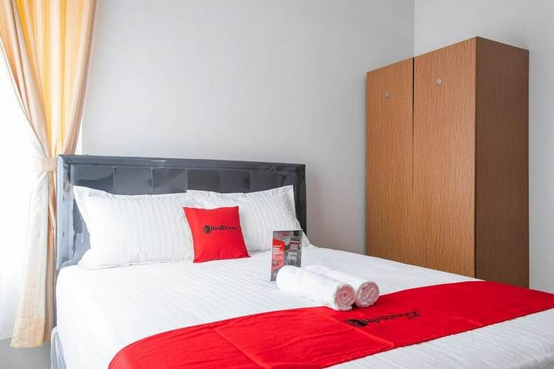 Hotel Reddoorz Near Siloam Karawaci 3