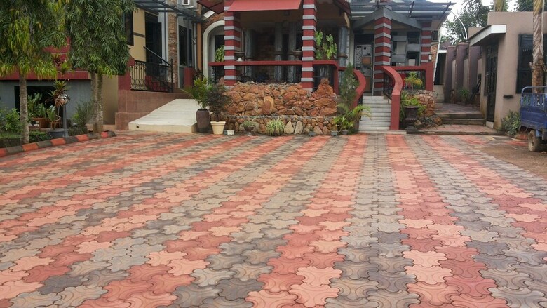 Hotel Pent House Inn Namugongo
