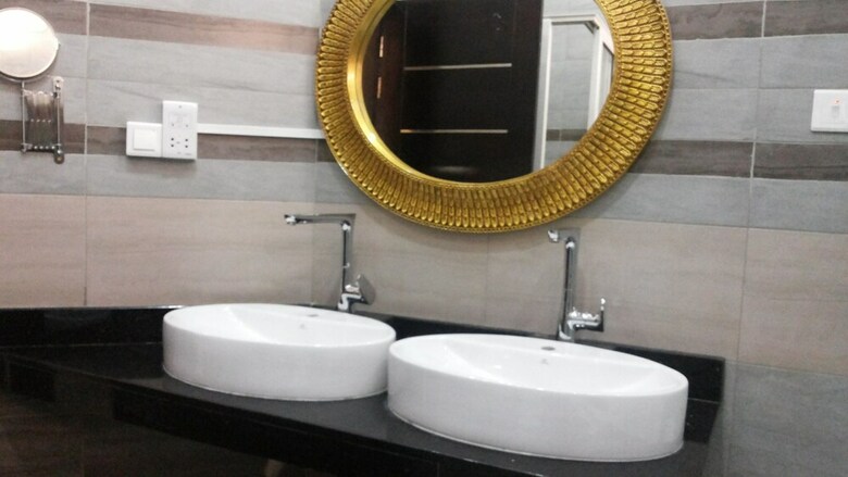 Hotel Pent House Inn Namugongo