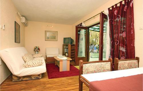 Holiday Home Ante Starcevica III