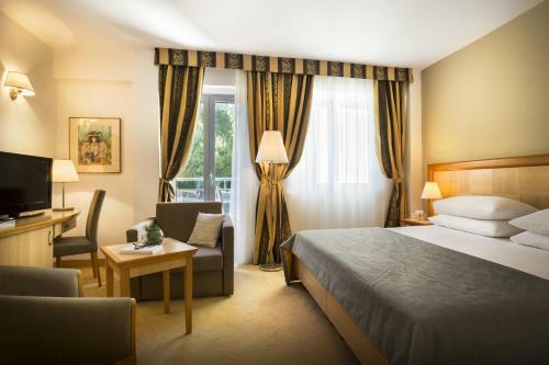 All Inclusive - Grand Hotel Orebic