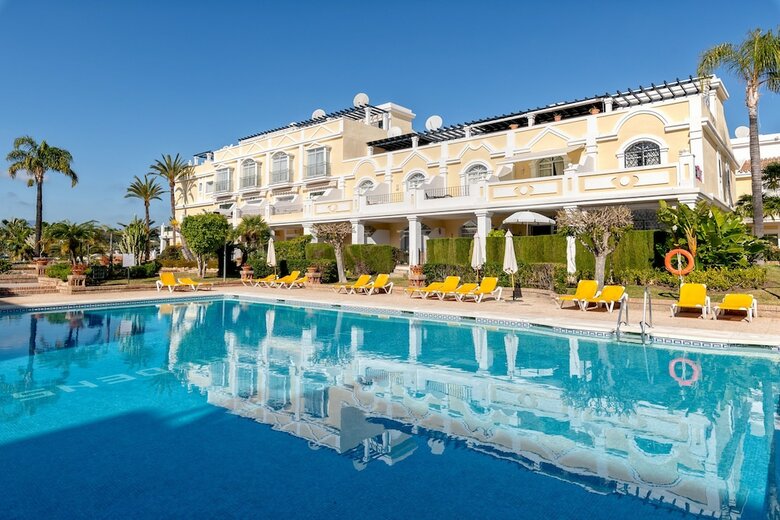 Apartamentos Solaga - Aloha Gardens