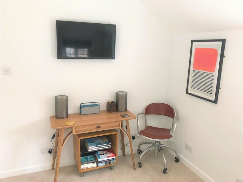 The Cottage, Lower St, West Chinnock