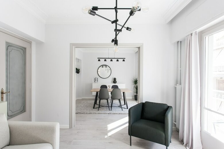 Upstreet Deluxe & Stylish 2 Bd Apartment