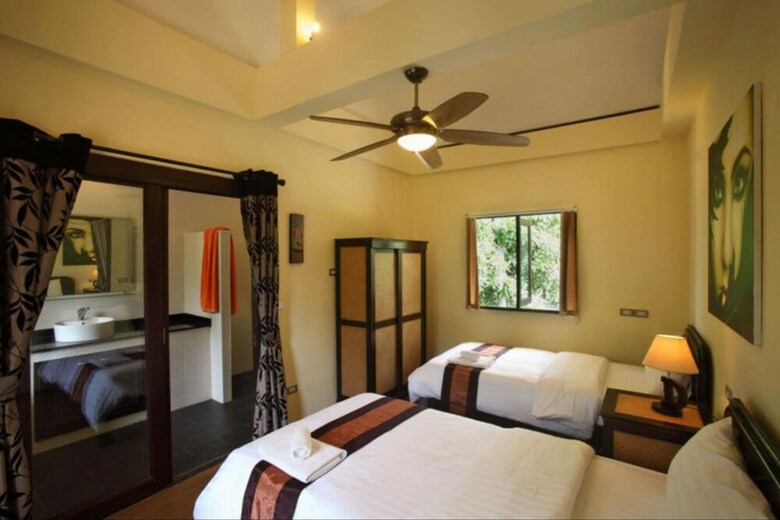 11 Bedroom Sea Front Triple Villas Koh Phangan