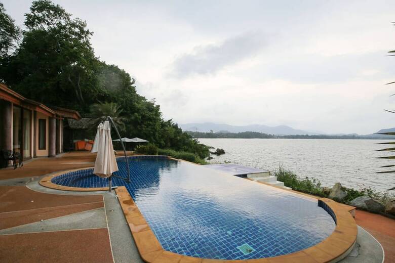 11 Bedroom Sea Front Triple Villas Koh Phangan