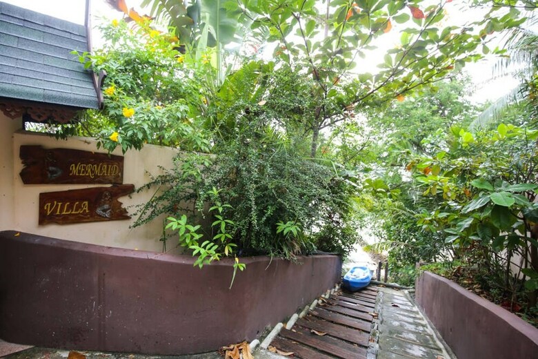 11 Bedroom Sea Front Triple Villas Koh Phangan