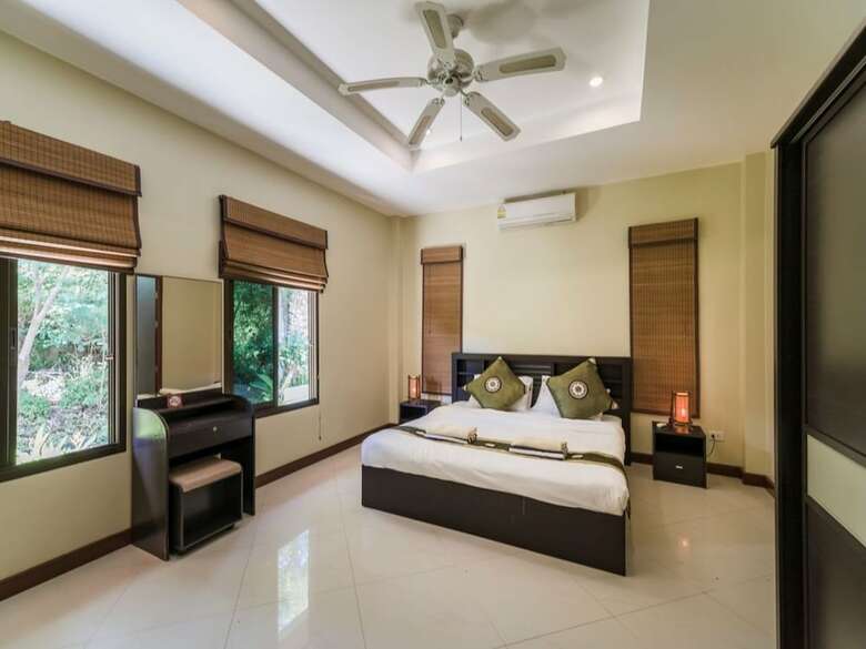 3 Bedroom Sea View Villa Pad Thai