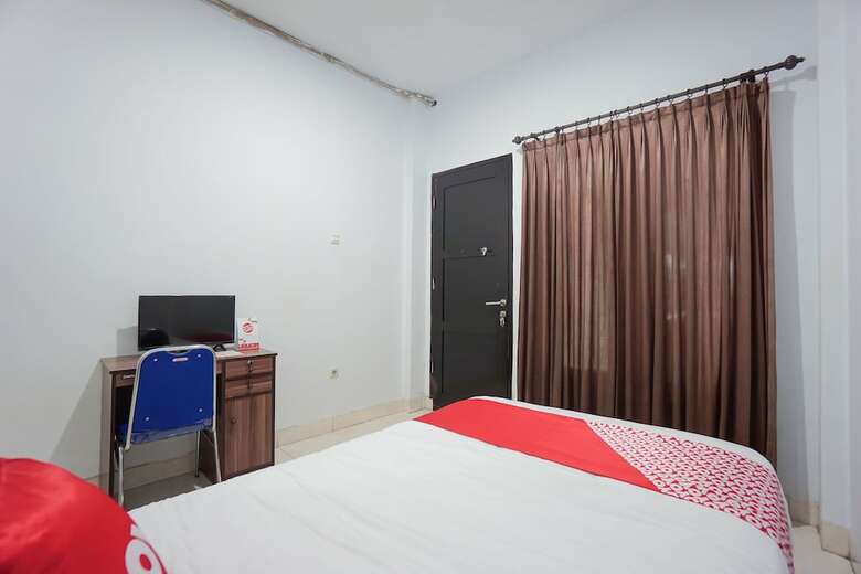 Hostal Oyo 2566 Putri Kesia Rooms