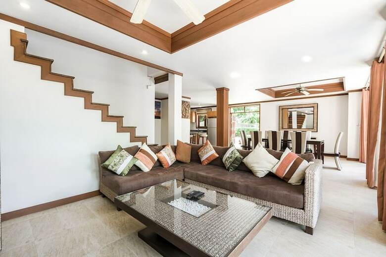 7 Bedroom Twin Villas On Beach Front Resort Tg48/25