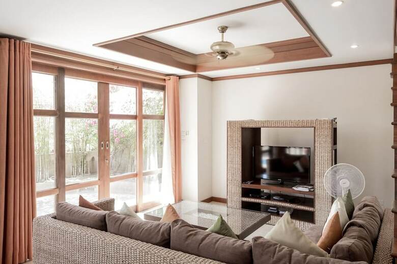 7 Bedroom Twin Villas On Beach Front Resort Tg48/25