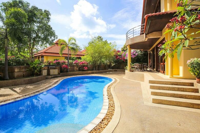 7 Bedroom Twin Villas On Beach Front Resort Tg48/25