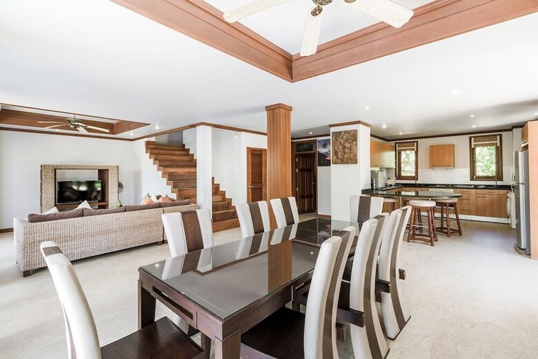 7 Bedroom Twin Villas On Beach Front Resort Tg48/25