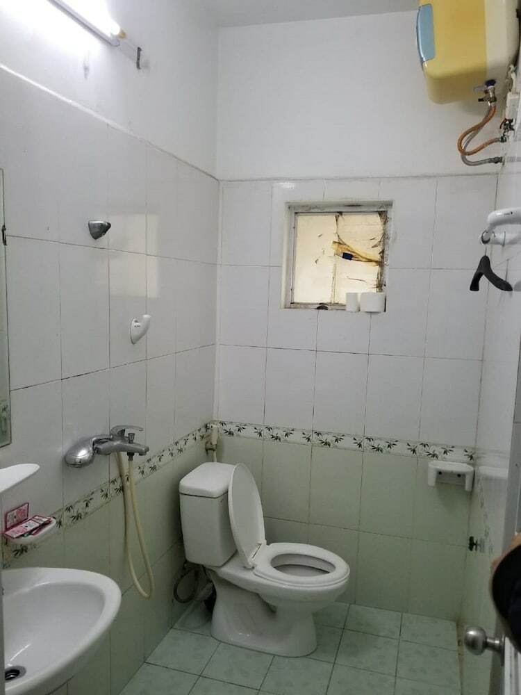Spot On 946 Hoang Anh Hotel