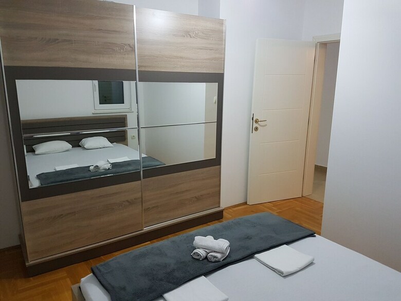 Apartamentos Green Village Kotor