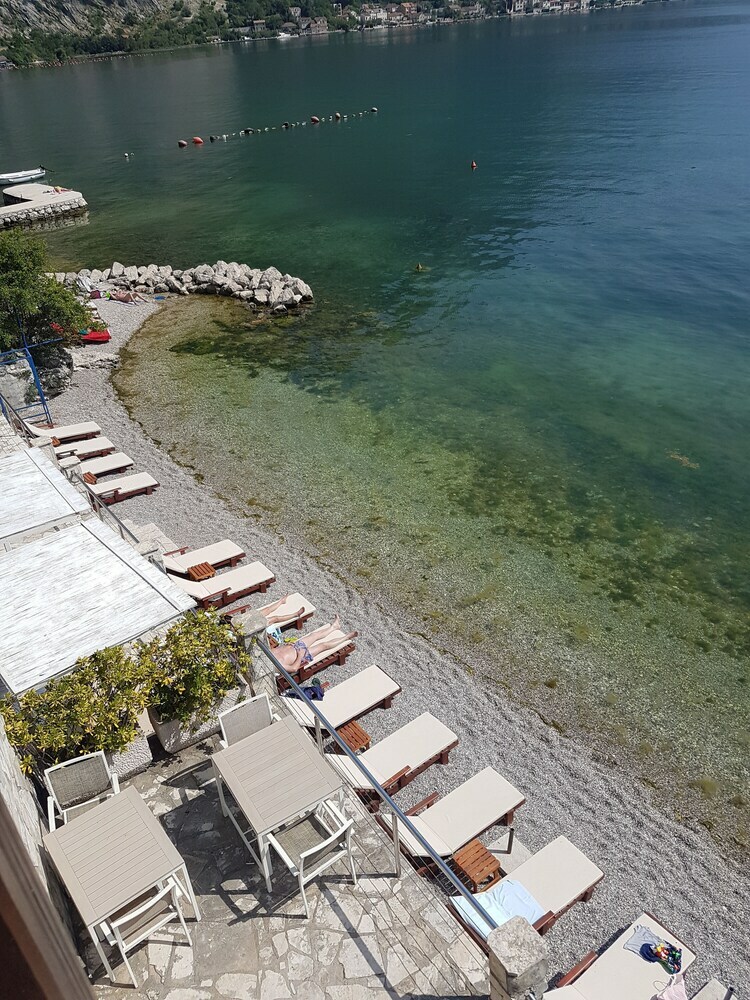 Apartamentos Green Village Kotor