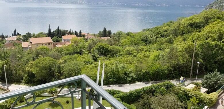 Apartamentos Green Village Kotor