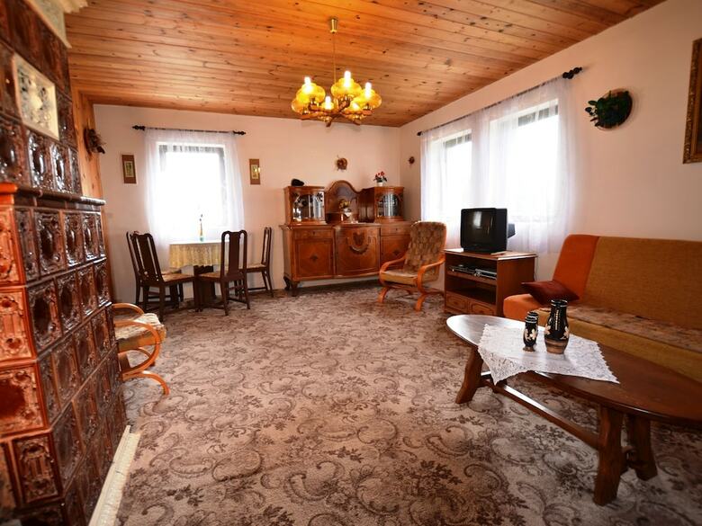 Welcoming Holiday Home With Private Garden, Heating, Parking