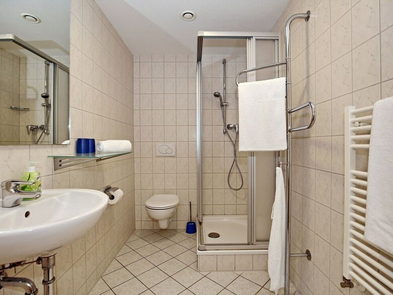 Cozy Apartment In K�hlungsborn With Terrace