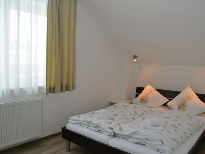 Elegant Villa With Garden, Private Terrace, Balcony, Heating