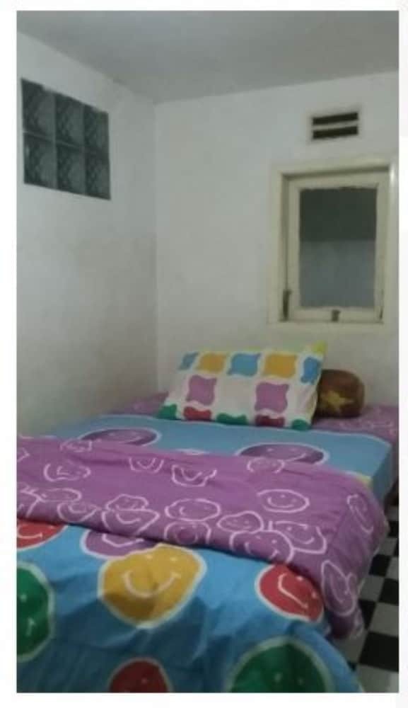 Hotel Ashoka Homestay Kota Batu